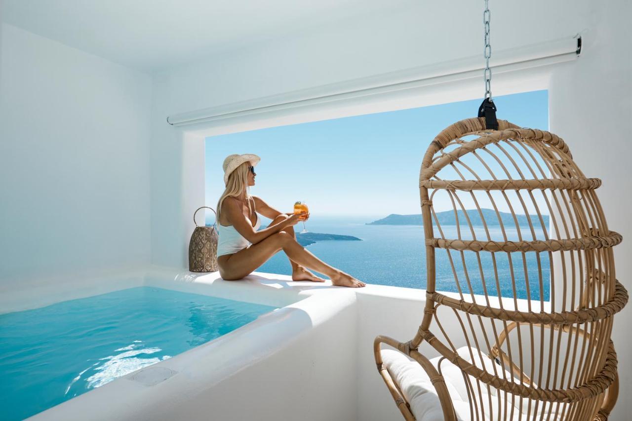 U & Me Suites Fira  Bagian luar foto