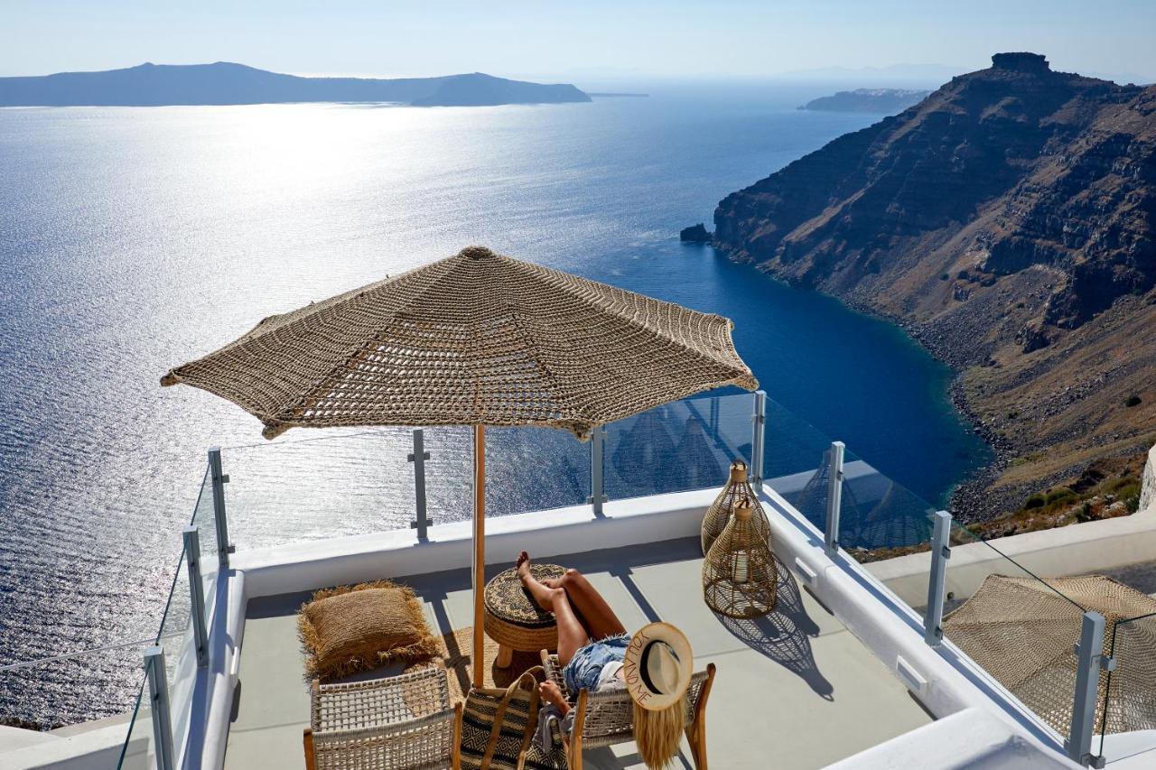 U & Me Suites Fira  Bagian luar foto