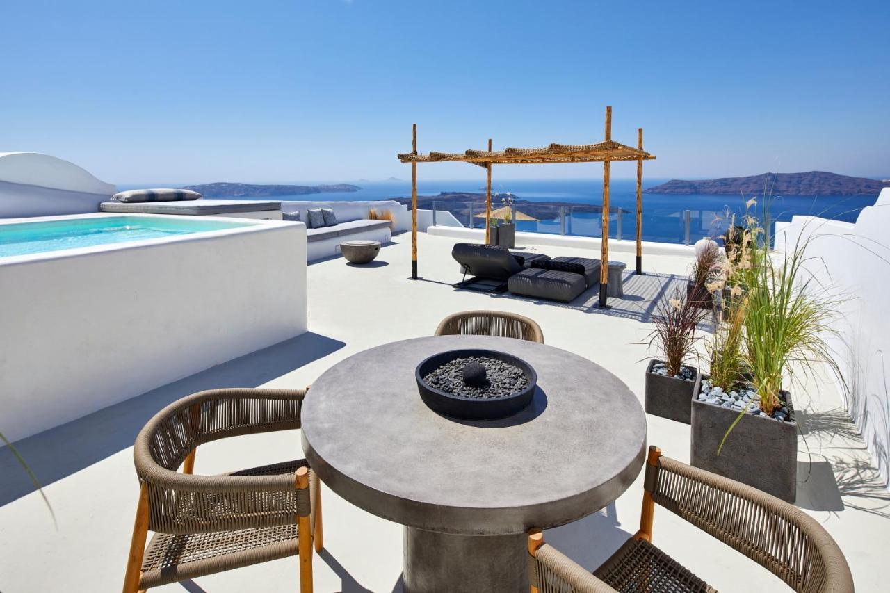 U & Me Suites Fira  Bagian luar foto