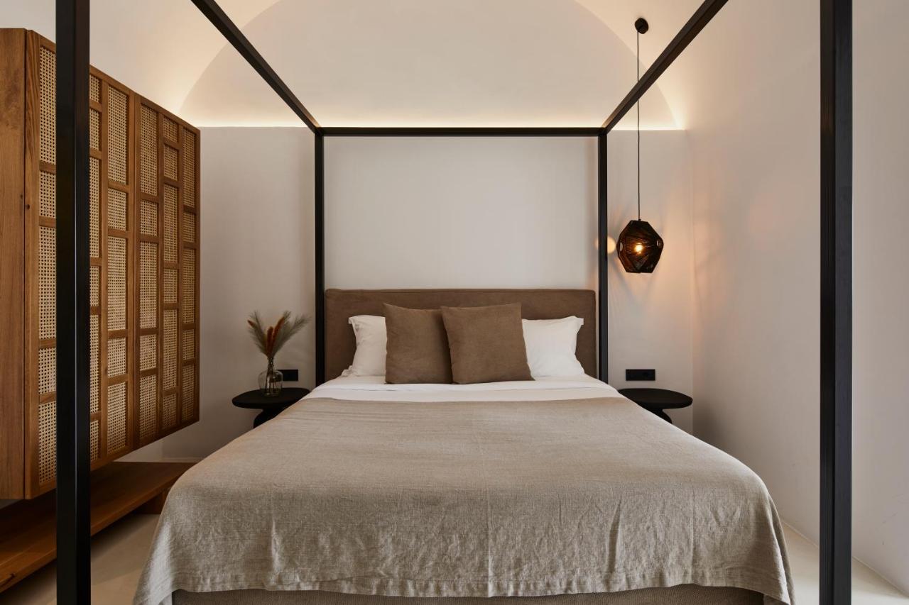 U & Me Suites Fira  Bagian luar foto