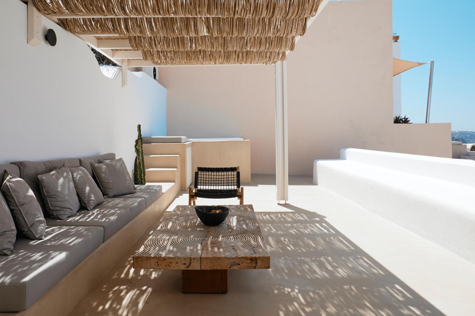 U & Me Suites Fira  Bagian luar foto