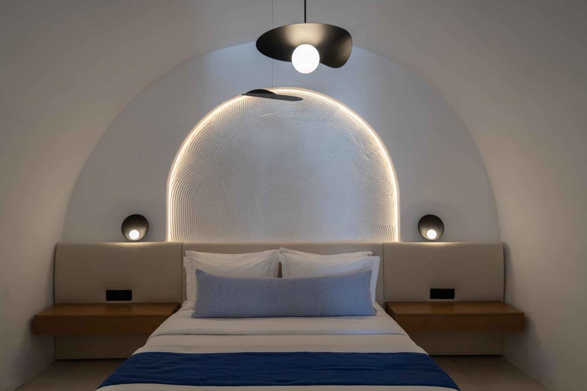 U & Me Suites Fira  Bagian luar foto